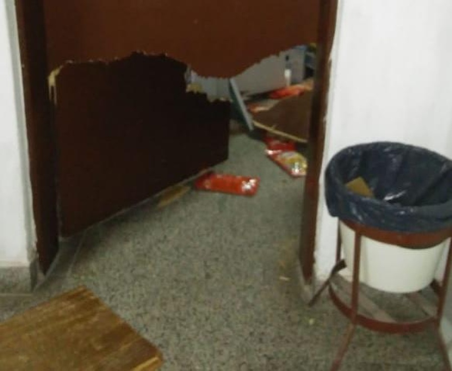 Destrozaron otra vez la Escuela 5 de Berisso y se llevaron hasta los yogurts
