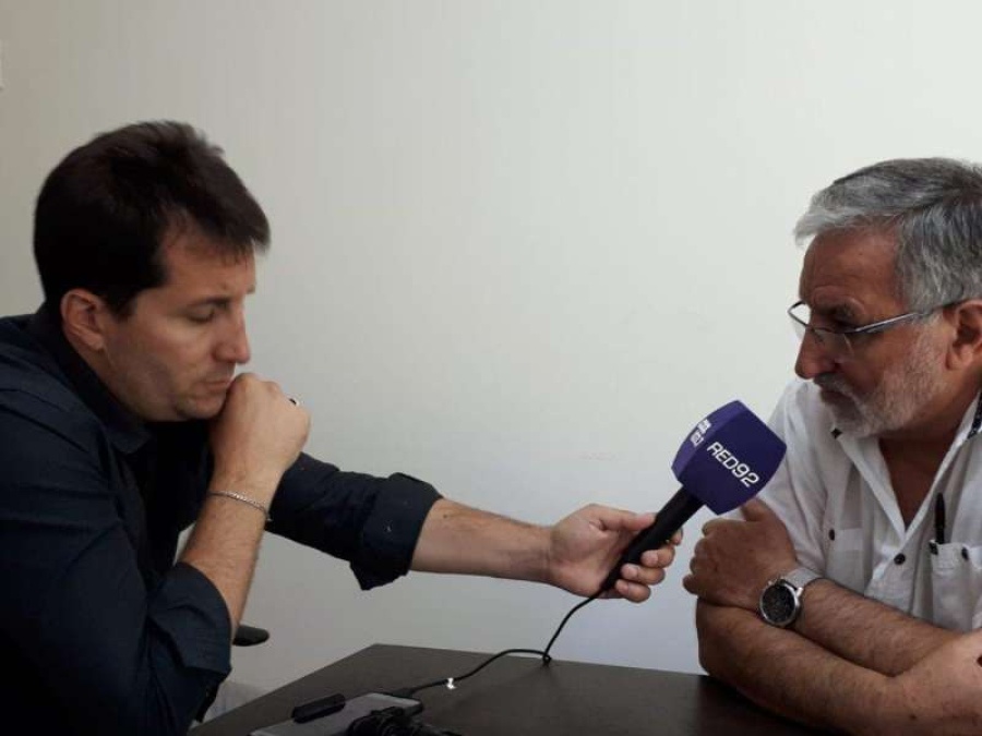 Robustelli quiere a Maradona, pero deslizó un acercamiento con Barros Schelotto y le apuntó a Pellegrino