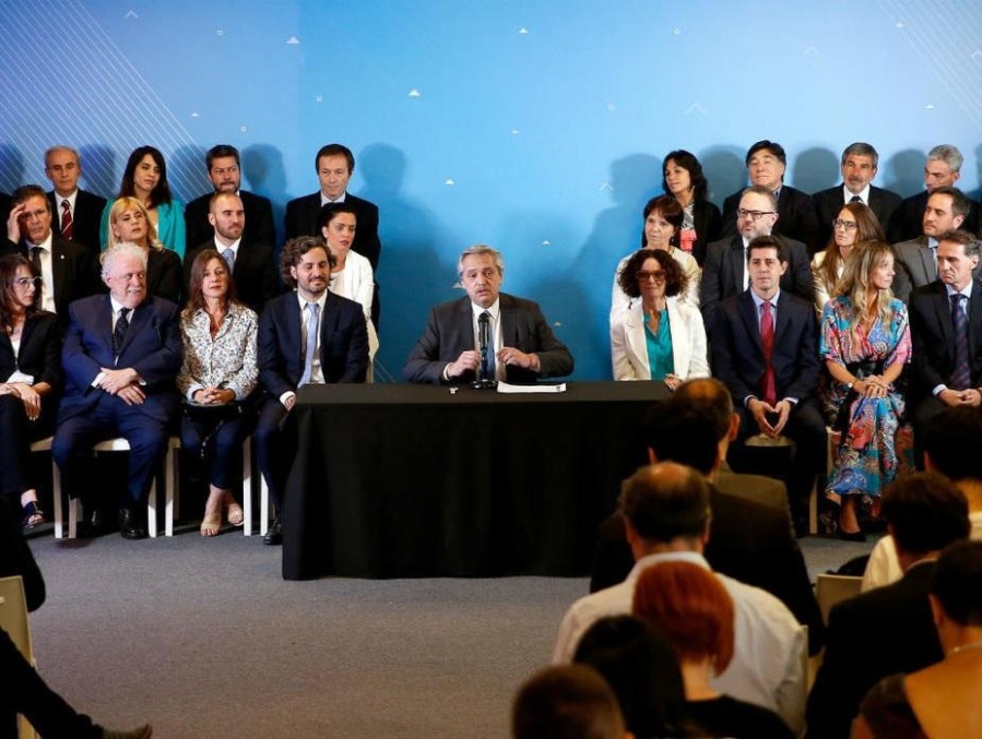 Cinco ministros irán al Congreso para defender la Ley de Solidaridad Social