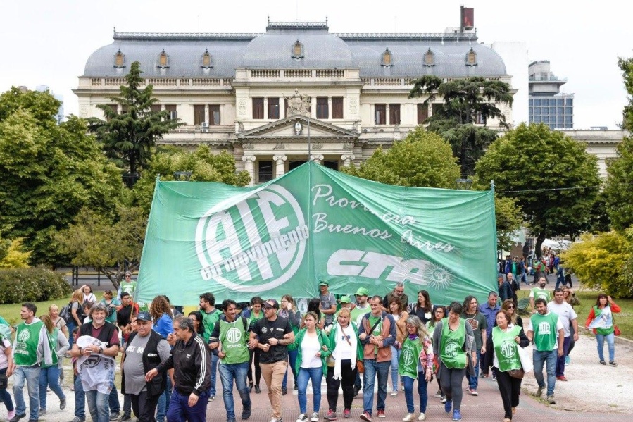 Malec garantizó la continuidad de los trabajadores cuyos contratos vencían el 31 de Diciembre