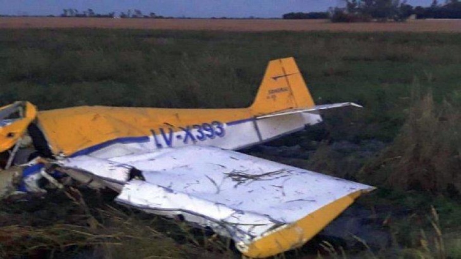 Tragedia en Santa Fe: Murieron dos hermanos tras caer de una avioneta bajo la mirada de sus familiares