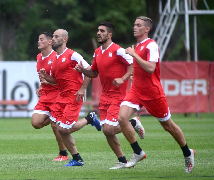 Mascherano entrenó en City Bell y Cauteruccio fue presentado: ”La intensidad del fútbol argentino es diferente”