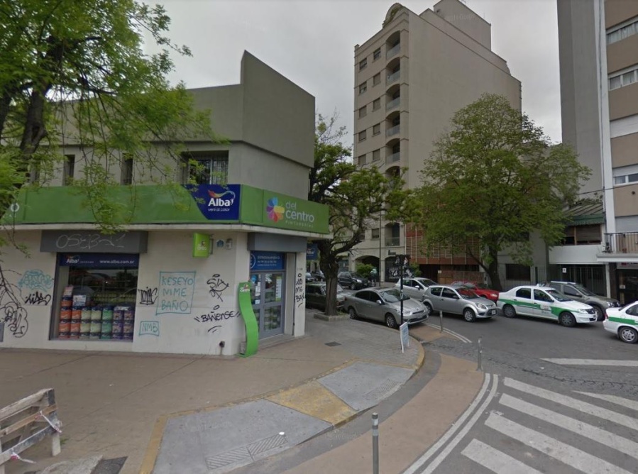 Remedio casero: Una pinturería del centro platense le ”toma indagatoria” a los clientes sospechosos