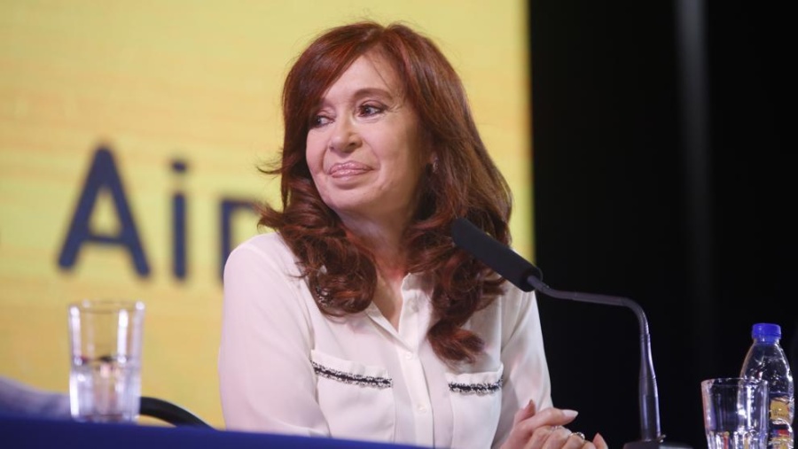 Cristina Kirchner volvió de Cuba y planea reunirse con Alberto Fernandez