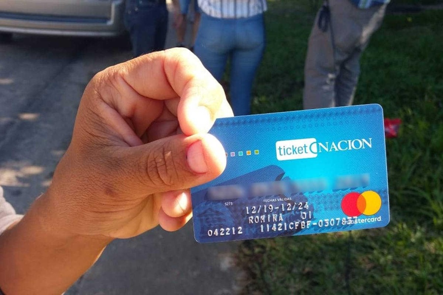 La Tarjeta Alimentaria llegó al conurbano bonaerense y se espera un repunte en el consumo de lácteos y carnes