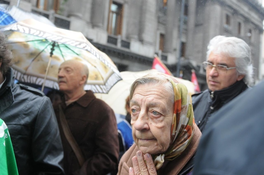 Jubilaciones: Habrá una suba en Marzo y los de la ”mínima” le ganarán a la fórmula de Macri