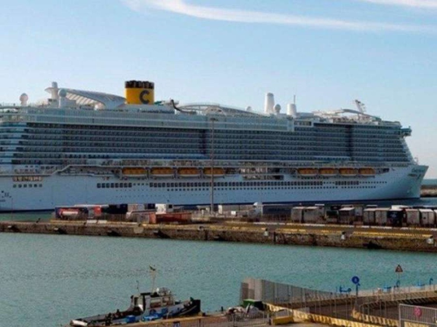 Hay 35 argentinos dentro del crucero varado en Italia por el coronavirus