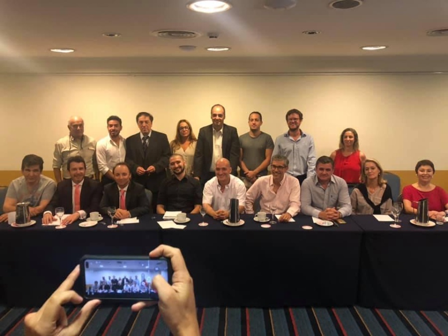 Legislativas 2021: Un grupo de economistas ya complican el ”operativo retorno” del macrismo