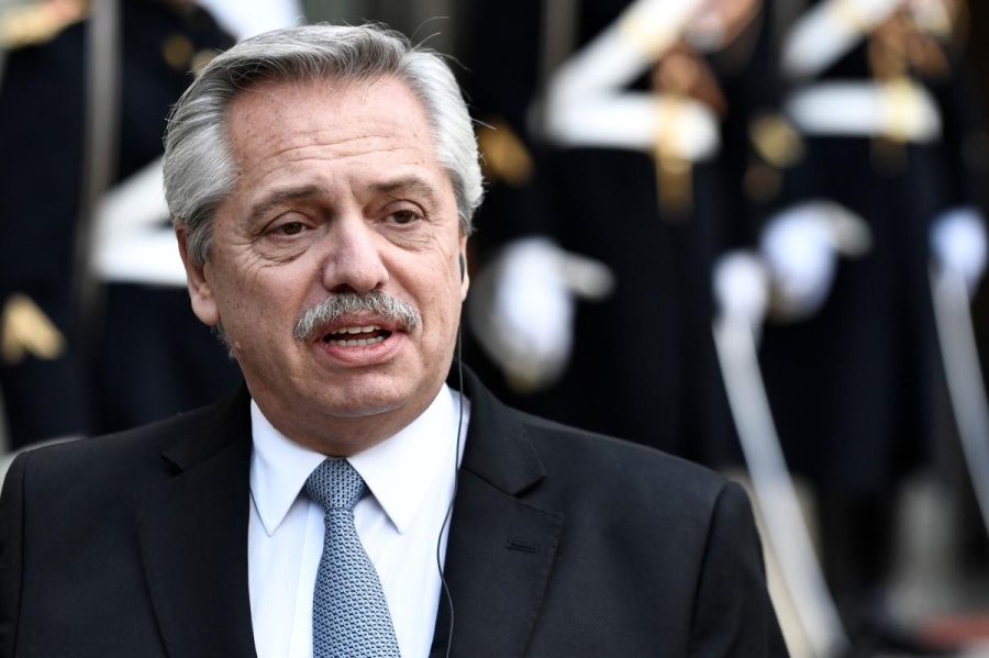 Alberto Fernández contra las eléctricas: ”Cobraron tarifas enormes, pero sube la temperatura y se corta la luz”