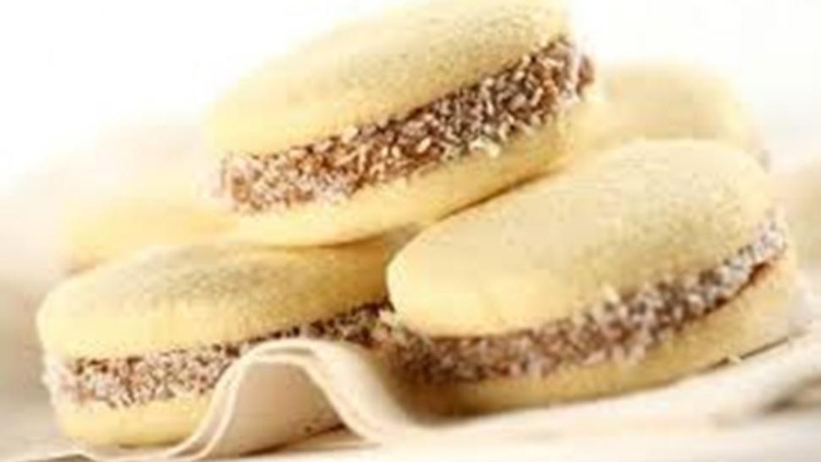 La ANMAT prohibió la venta de un aceite de oliva y unas galletitas dulces 