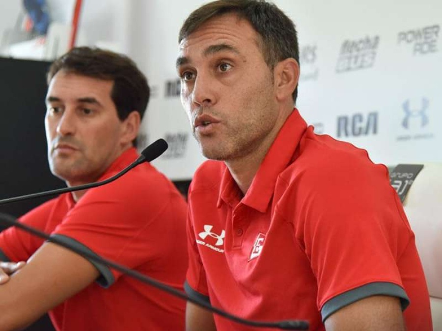 Leandro Desábato fue presentado como nuevo DT de Estudiantes