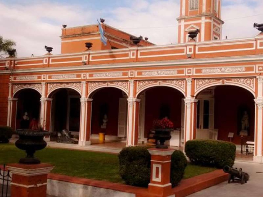 Robaron mil monedas del Museo Histórico Nacional: detuvieron a tres empleados