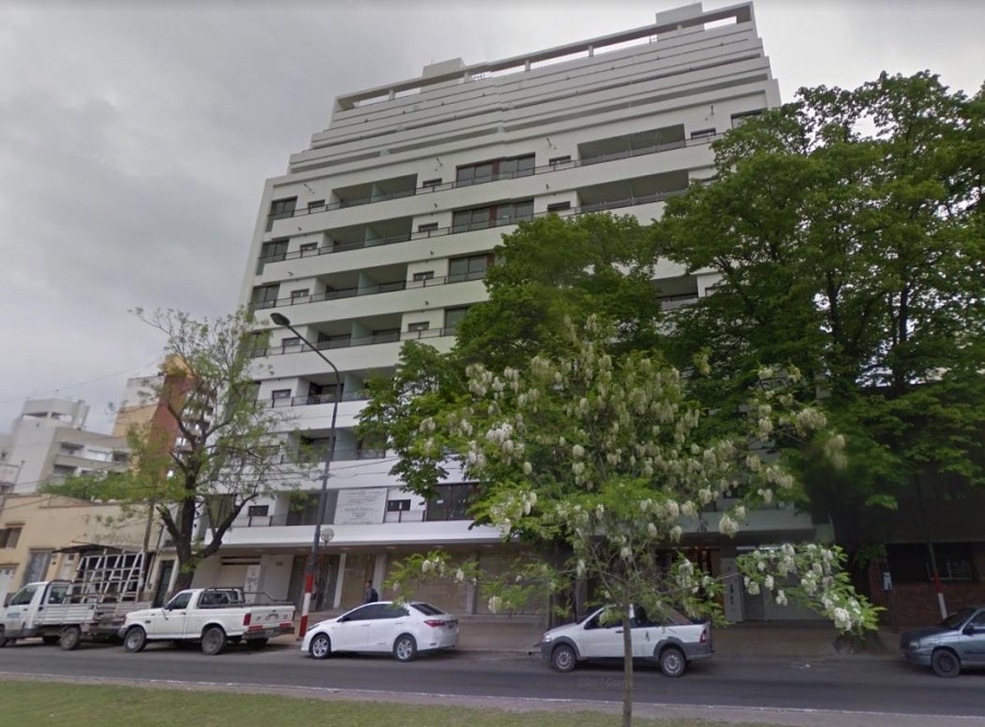 Un edificio del centro platense con 150 personas no tiene agua y un propietario alertó por el coronavirus