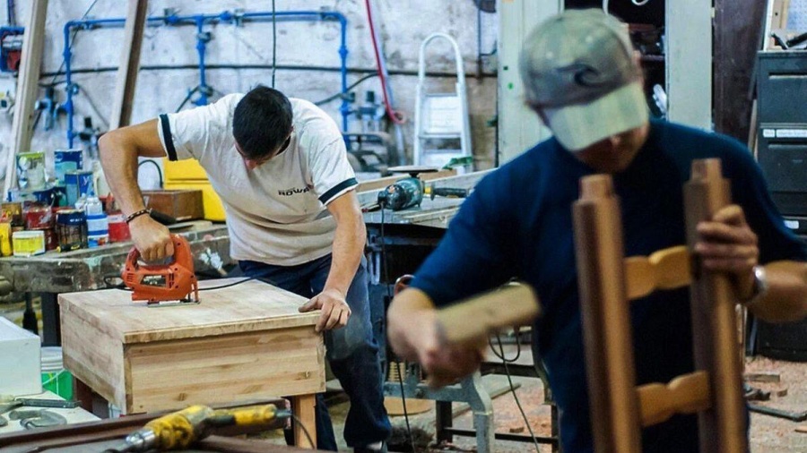 Plan anti-recesión: Habrá créditos a una tasa del 24% anual para las pymes 