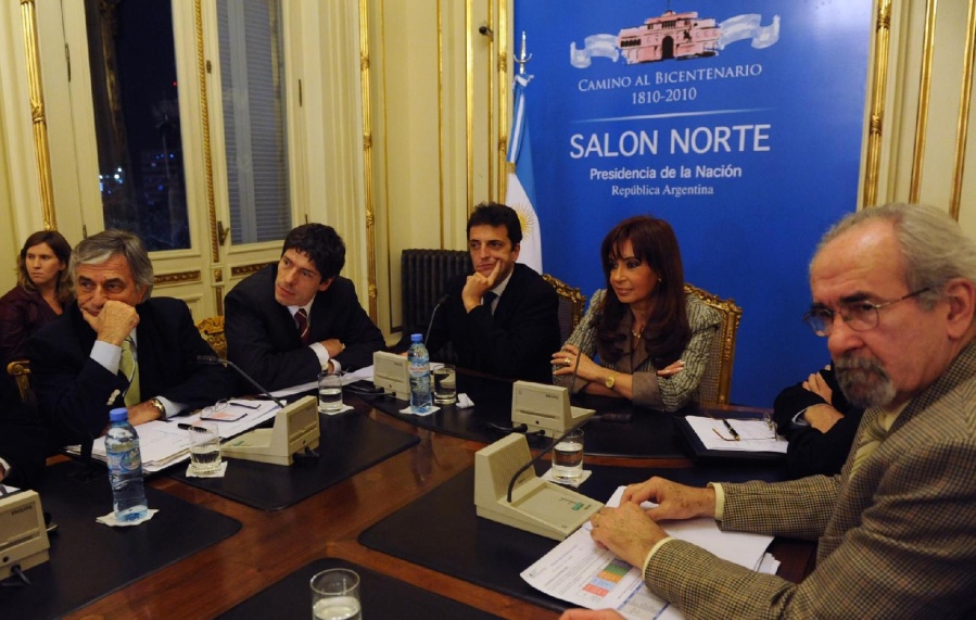 El espejo 2008-2009: ¿Cómo salió Argentina de la Gripe A y la crisis financiera internacional?