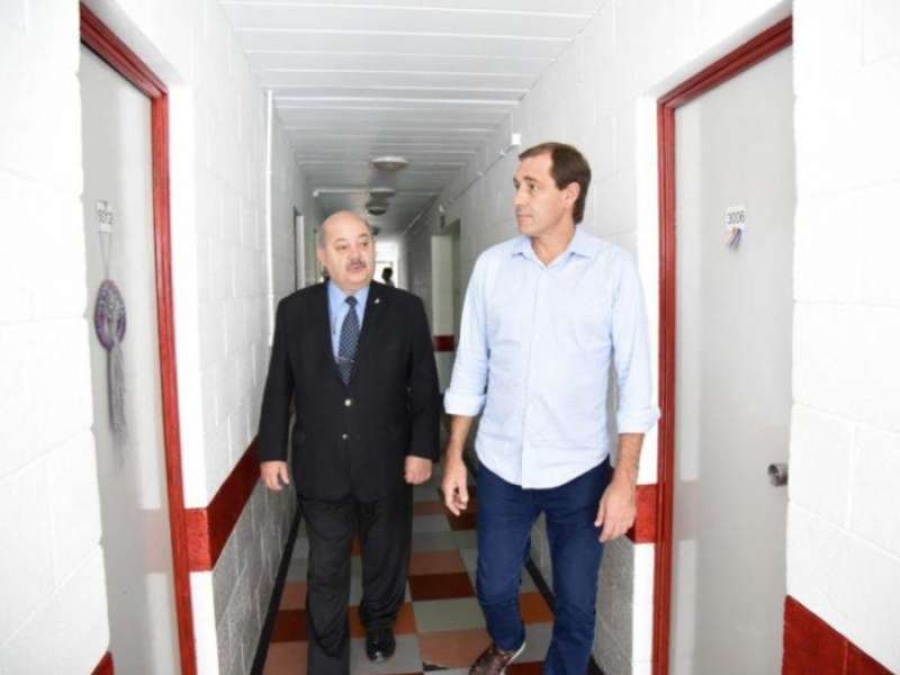 Garro y Tauber en mesa de trabajo por el Coronavirus: utilizarán el albergue universitario para recibir pacientes leves