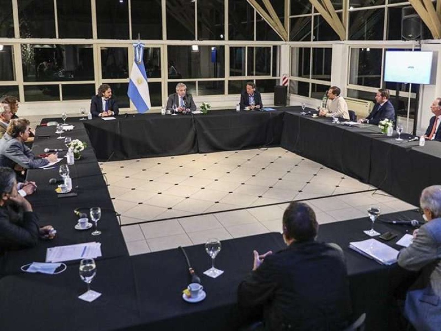 Fernández recibe a los gobernadores para anunciar la negociación de la deuda