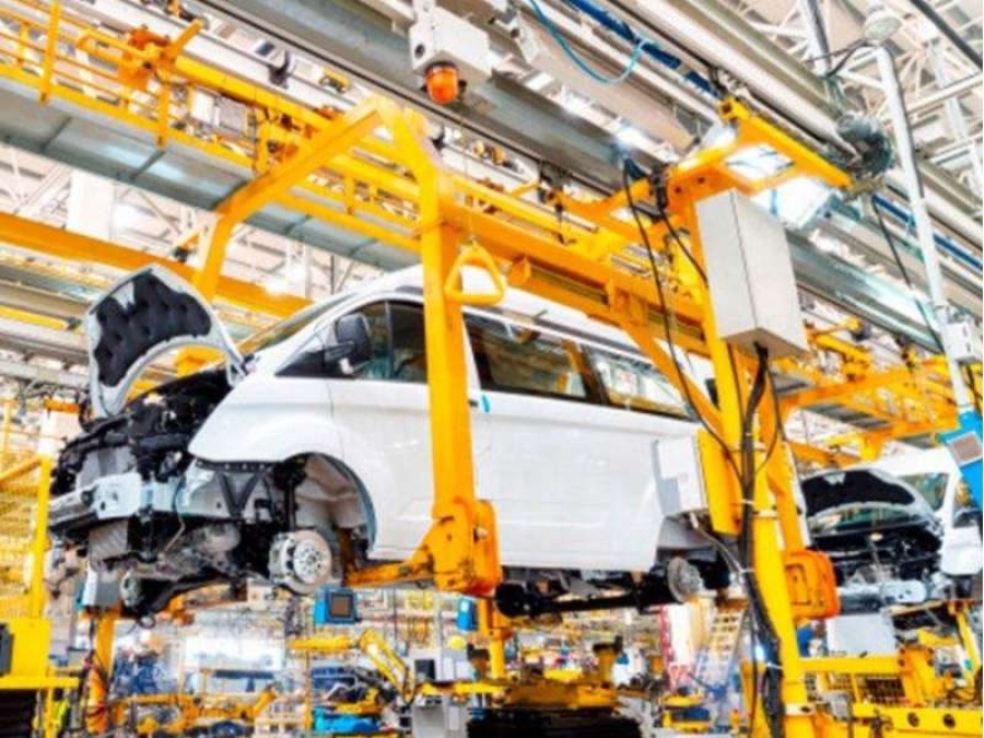 El gremio de los mecánicos acordó con las autopartistas un esquema de suspensiones con una rebaja salarial del 30%