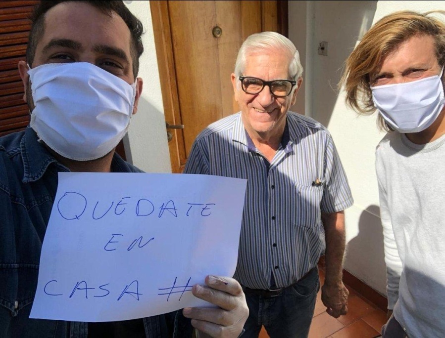 Los ”tapa nariz y boca” ya son obligatorios en la Provincia y Kicillof recomendó utilizar los ”caseros”