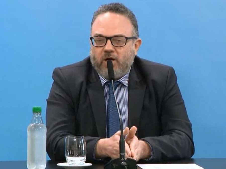 Kulfas anticipó que el Estado pagará el 50 % de los salarios de las empresas