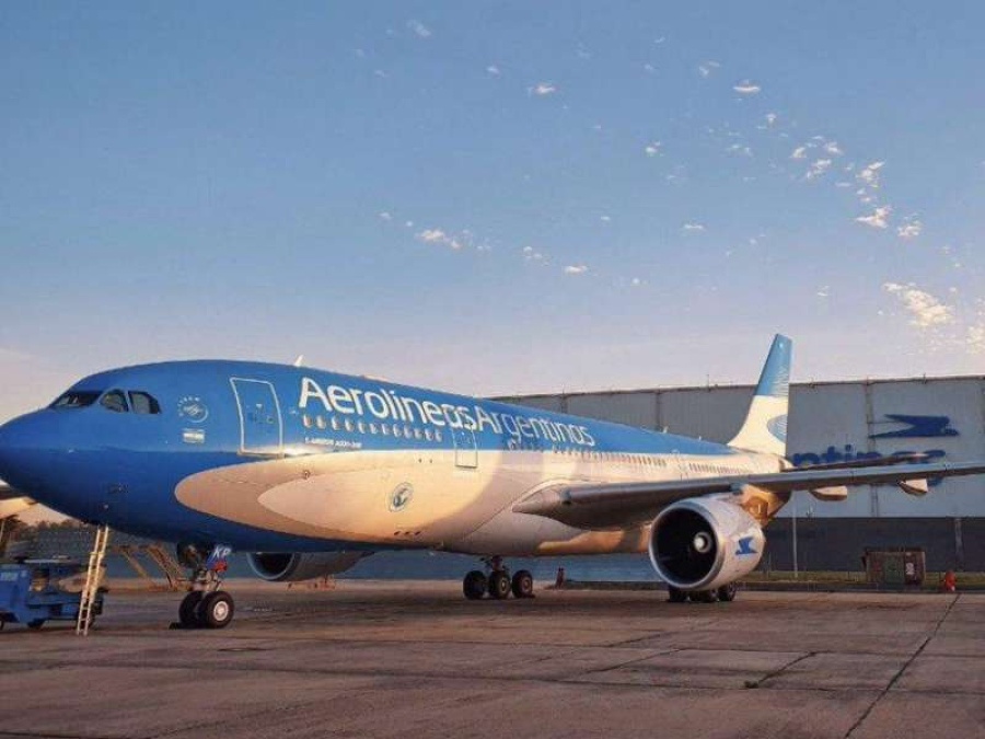 Repatriaron un cadáver en uno de los vuelos especiales, pero la familia ocultó que había muerto por coronavirus