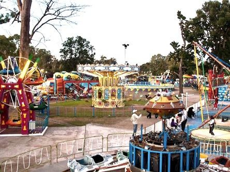 Grave denuncia de trabajadores de los juegos de la República de los Niños