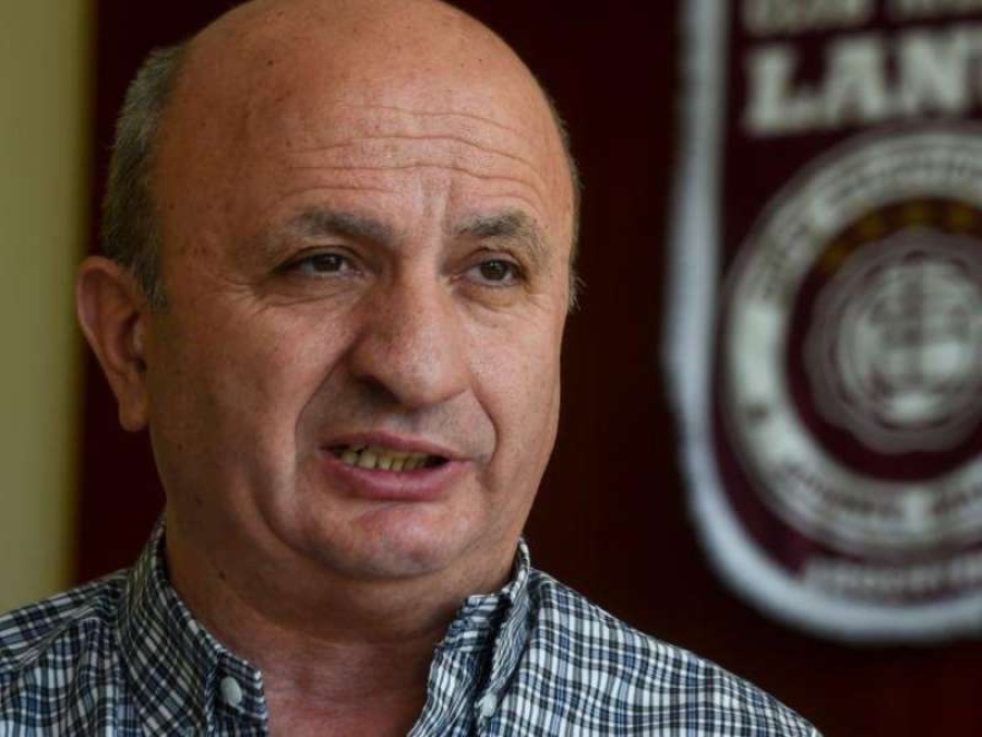 El presidente de Lanús afirmó que el fútbol argentino regresaría en septiembre