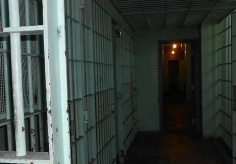 Tensión y gases lacrimógenos en El Dique por dos presos que se negaban al traslado