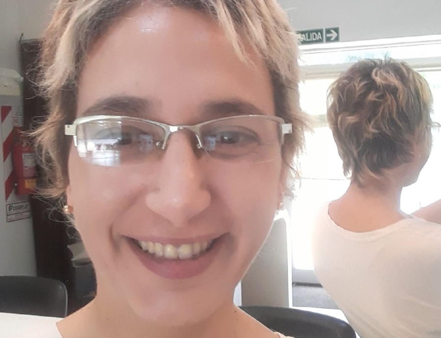 La bronca de una peluquera platense: ”Podemos ser la sala de terapia intensiva de un hospital”