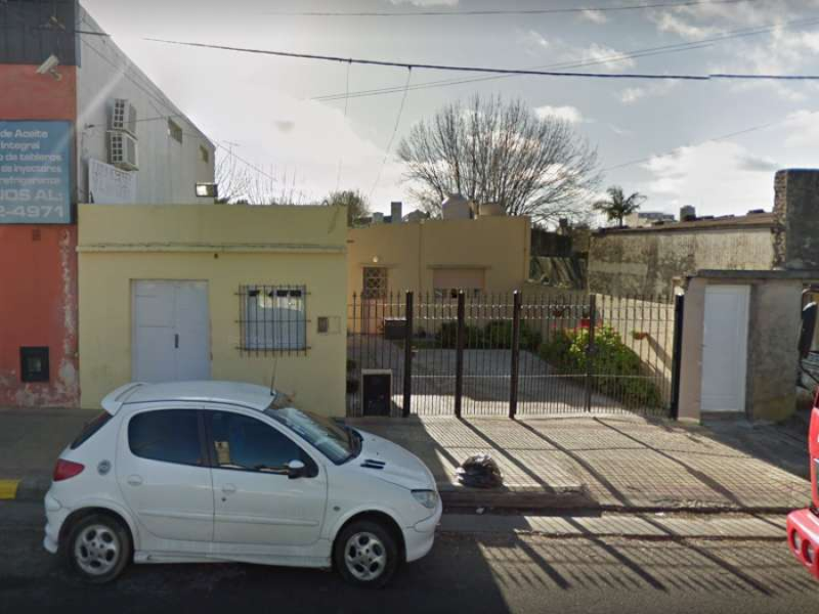 Otra vez se meten con los abuelos: delincuentes golpearon y le robaron la jubilación y los ahorros a una pareja de jubilados platenses