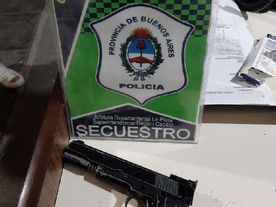  Dos motochorros asaltaron a una mujer en La Plata 