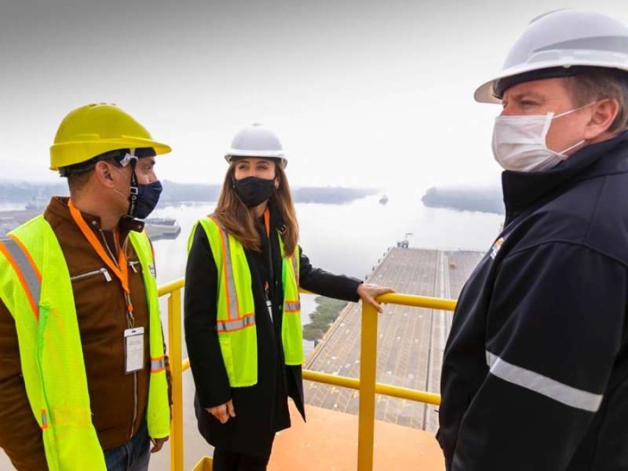 Nuevas oportunidades laborales para la Región y alimentos de bandera en el Puerto La Plata