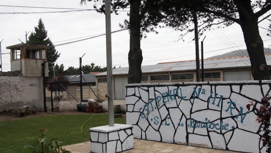 Un joven platense quedo varado en Bariloche, una familia lo alojó y violó a una nena de 11 años