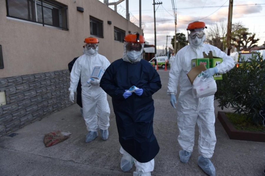 Un muerto y 66 nuevos contagios de COVID-19 en La Plata