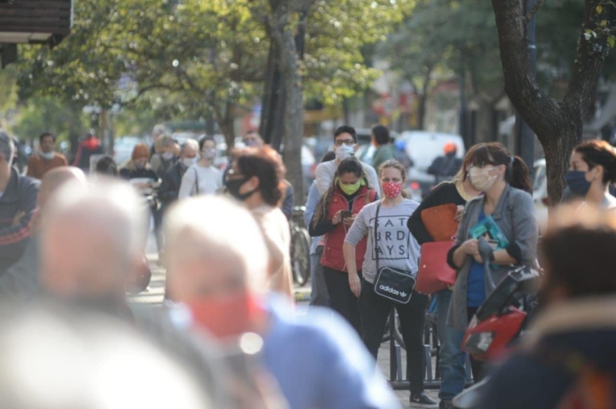 Día del Padre, un domingo donde se juega el futuro del Coronavirus en La Plata