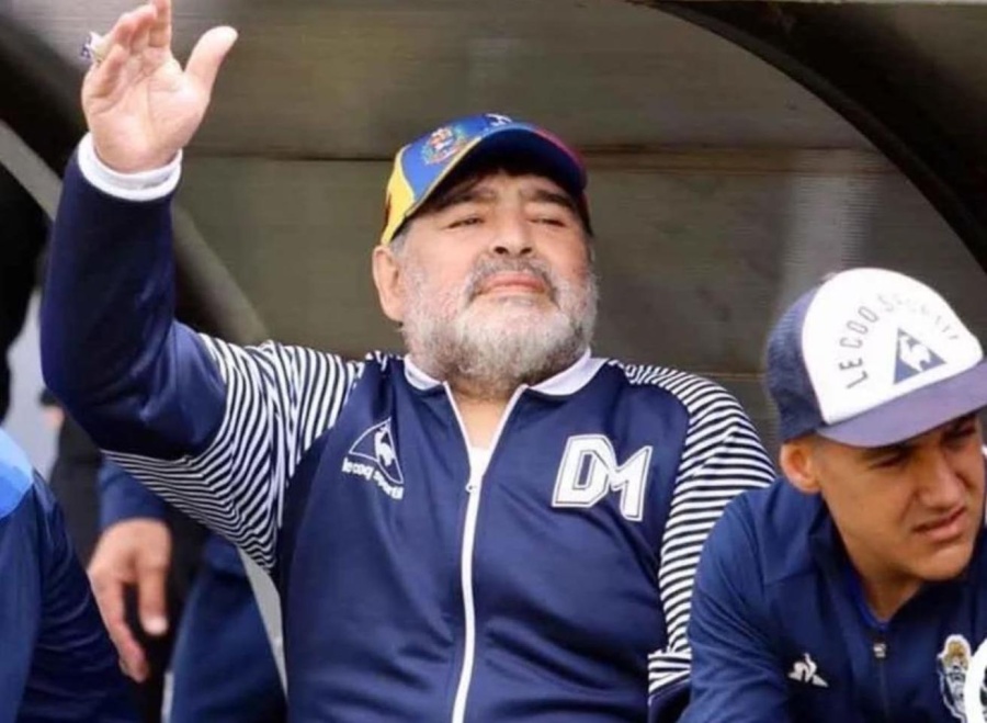 Maradona les agradeció a los jugadores de Gimnasia por cuidarse del coronavirus