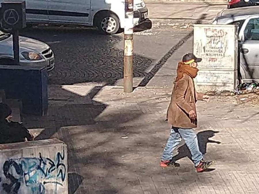 Personas alcoholizadas se adueñaron de una zona del Casco Urbano platense y ”encaran” a los vecinos