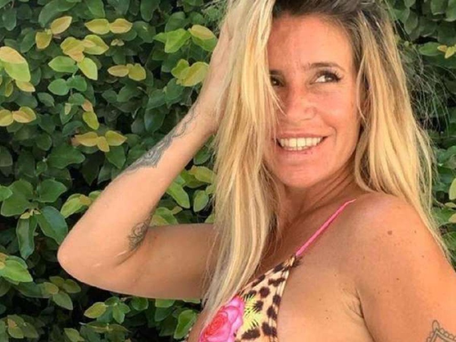 Flor Peña derritió las redes desde la cama y en bombacha