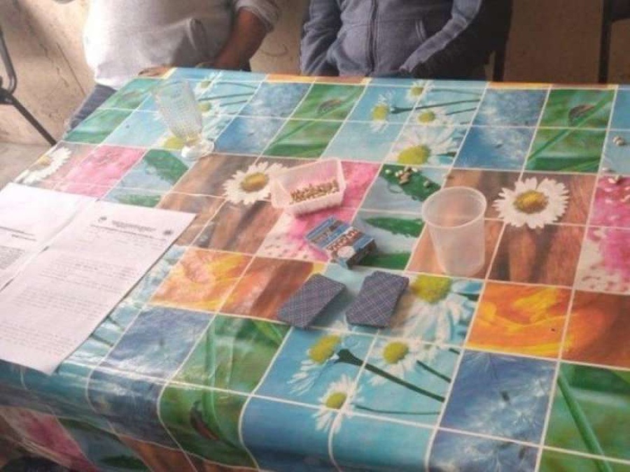 En plena cuarentena organizaron un torneo de truco clandestino 