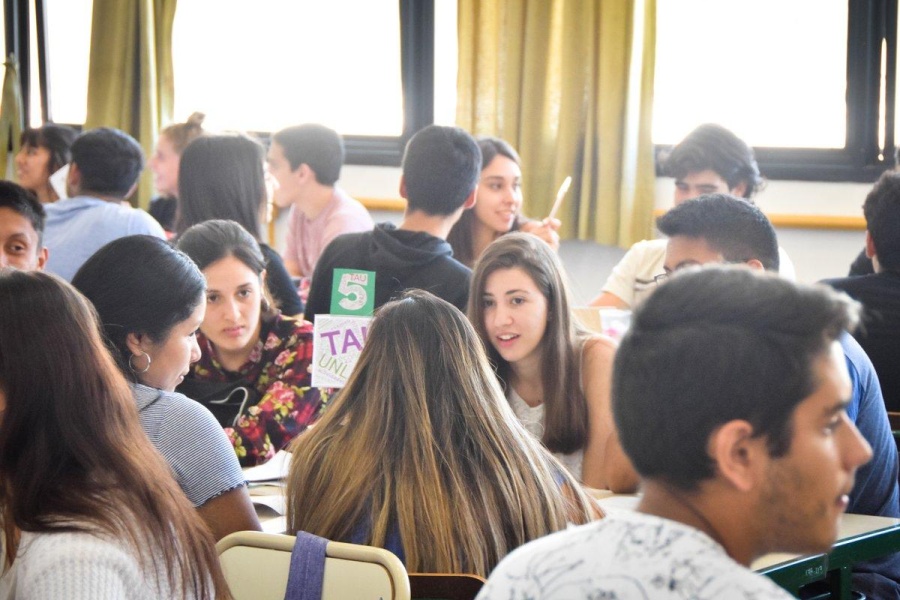 Se pudrió todo en una Facultad de La Plata: se copiaron masivamente y habrá fuertes sanciones