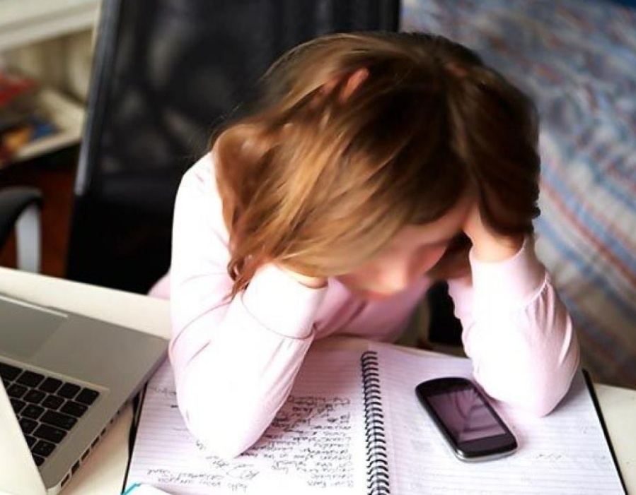 El grooming no da tregua en La Plata por la cuarentena y sacaron una guía para los padres