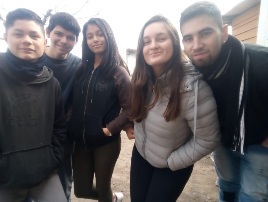 Abandonaron en La Plata a tres hermanitos y una movida solidaria les salvó la vida