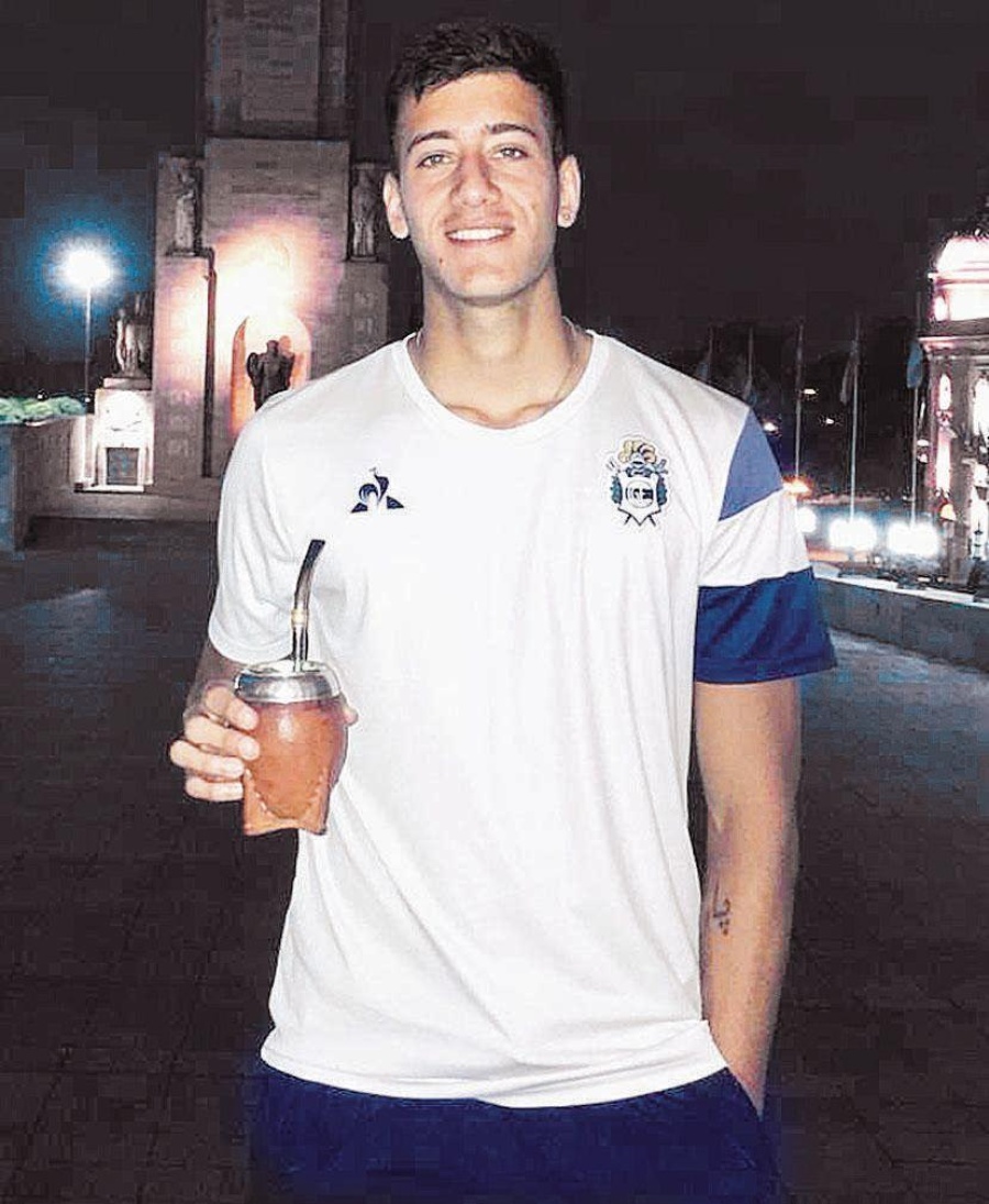  Gimnasia se aseguró a un juvenil y respira 