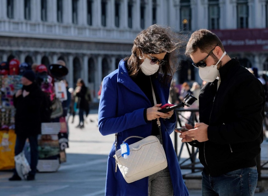 Los italianos ya empezaron a pagar las multas de 1.000 euros por no usar barbijos