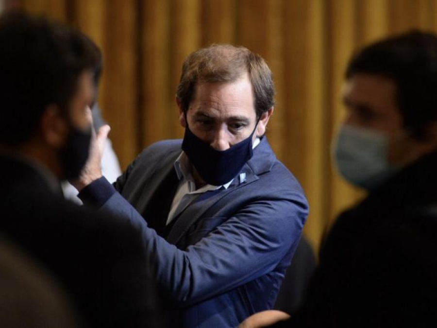 Julio Garro: ”el aislamiento estricto es un mecanismo que está casi agotado, debemos acostumbrarnos a convivir con el virus”