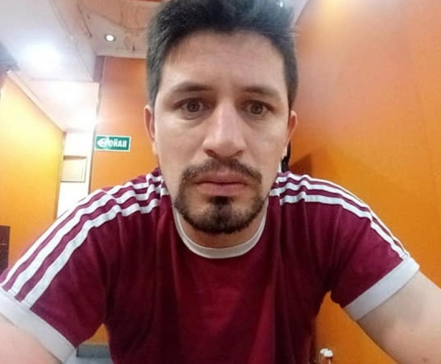 Aterrada, una platense denunció que su ex pareja la amenaza de muerte y se pasea frente a su casa