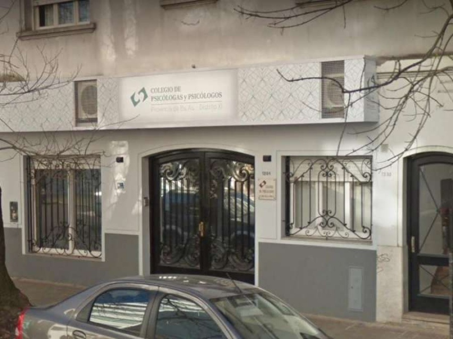 Psicólogos de La Plata denuncian que el Municipio los habilitó de palabra pero no hay papel que los avale