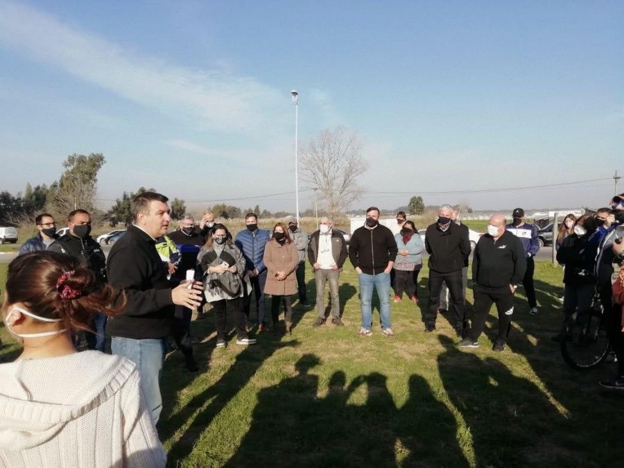 Picadas, robos y falta de luz: un funcionario bonaerense se reunió con vecinos de Melchor Romero y Etcheverry