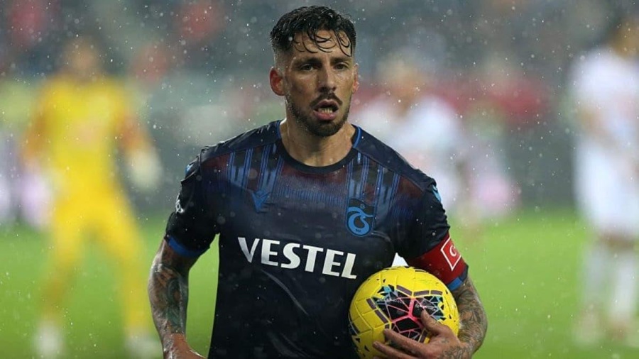 José Sosa descarta nuevamente a Estudiantes para seguir en Europa 