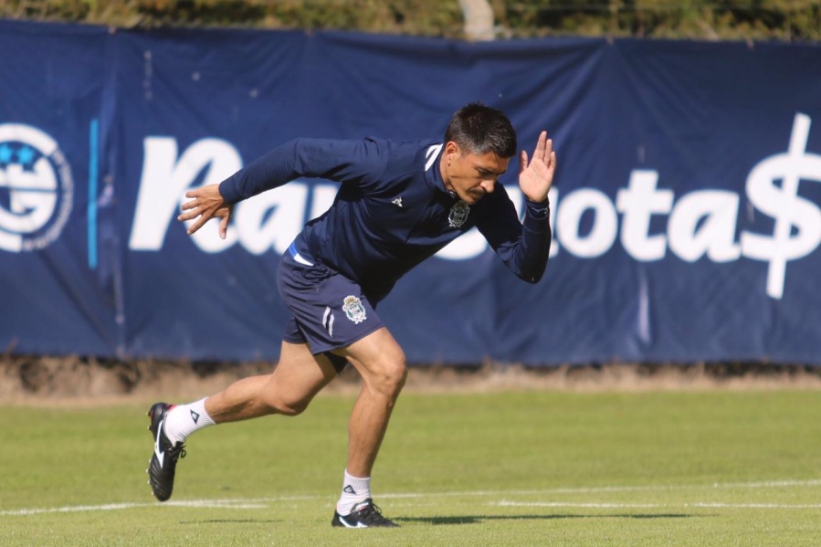 Gimnasia se entrena con la presencia por primera vez de Broun